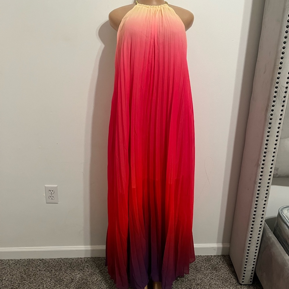 Elegant Gradient Maxi Dress - Picture 5 of 10